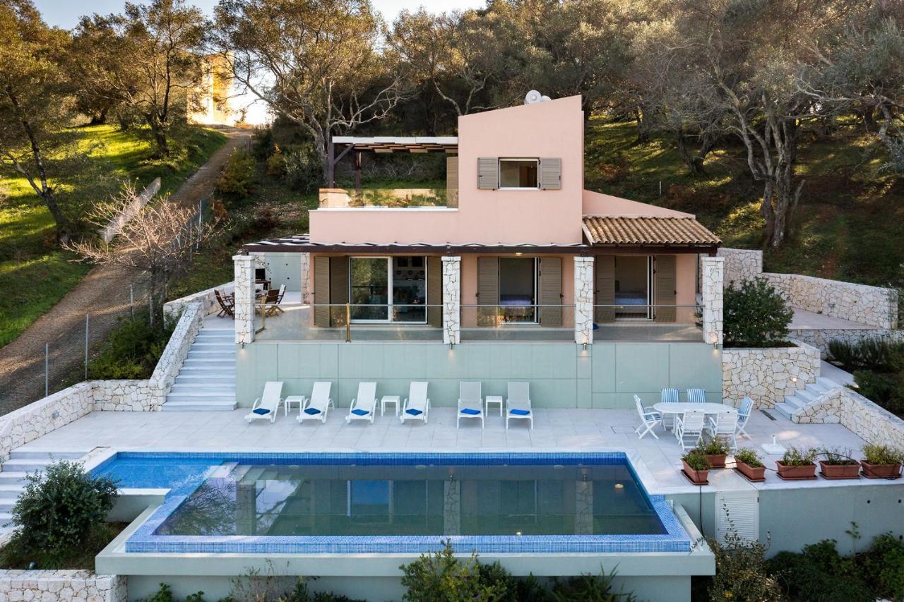 Villa Breeze & Villa Coco By Konnect, Avlaki Beach Kassiopi Exterior photo